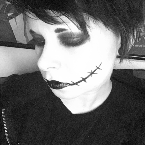 Meet your Posher, Julie - Picture 1 of 11